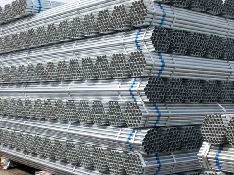 Welded pipe and galvanized pipe